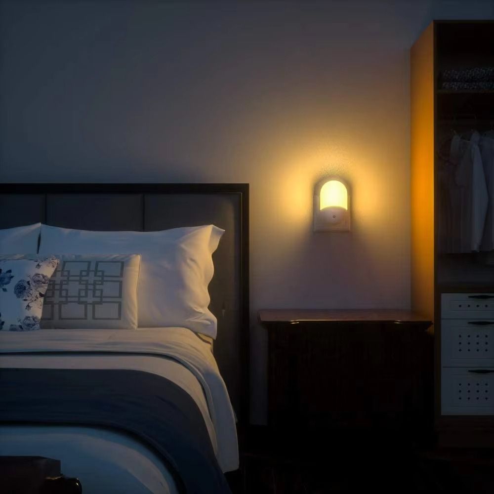 With Smart Sensors LED Plug-in - Smart Baby Night Light のレビューと価格
